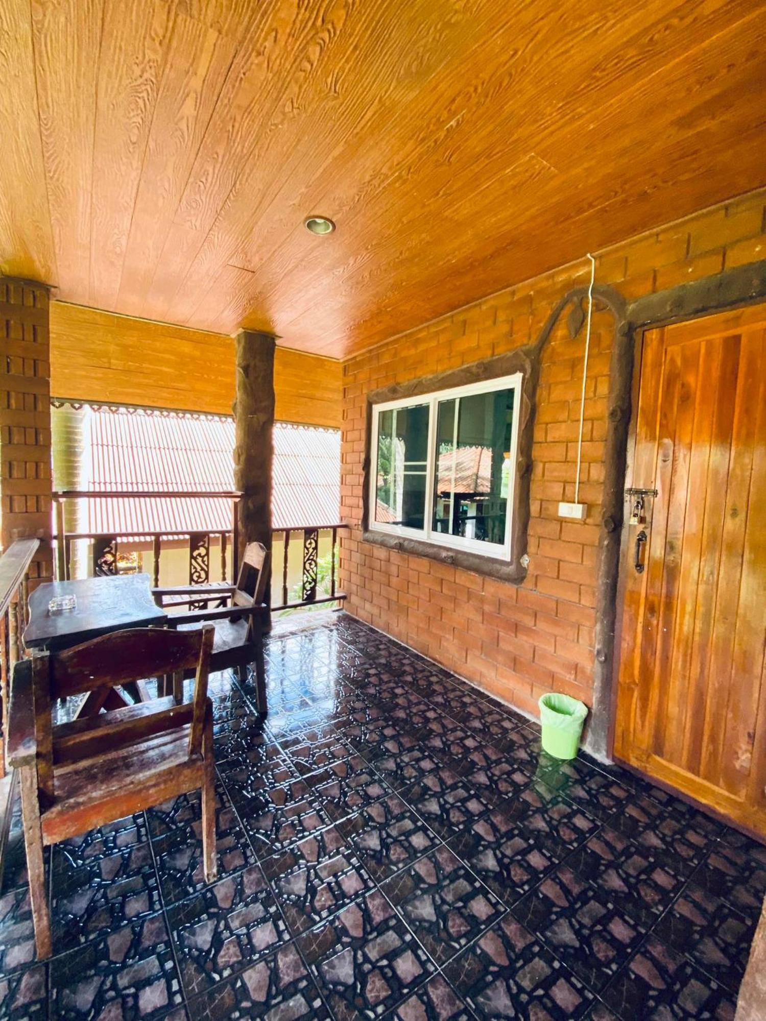 Hotel Khao Sok Nung House Khao Sok National Park Esterno foto