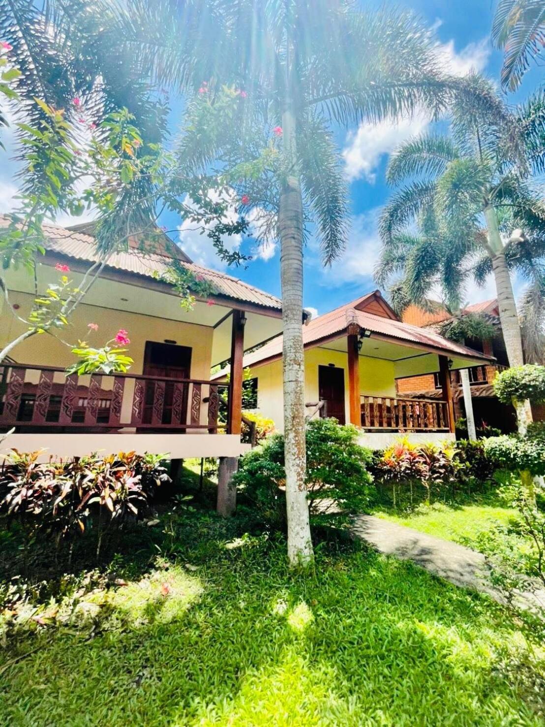 Hotel Khao Sok Nung House Khao Sok National Park Esterno foto