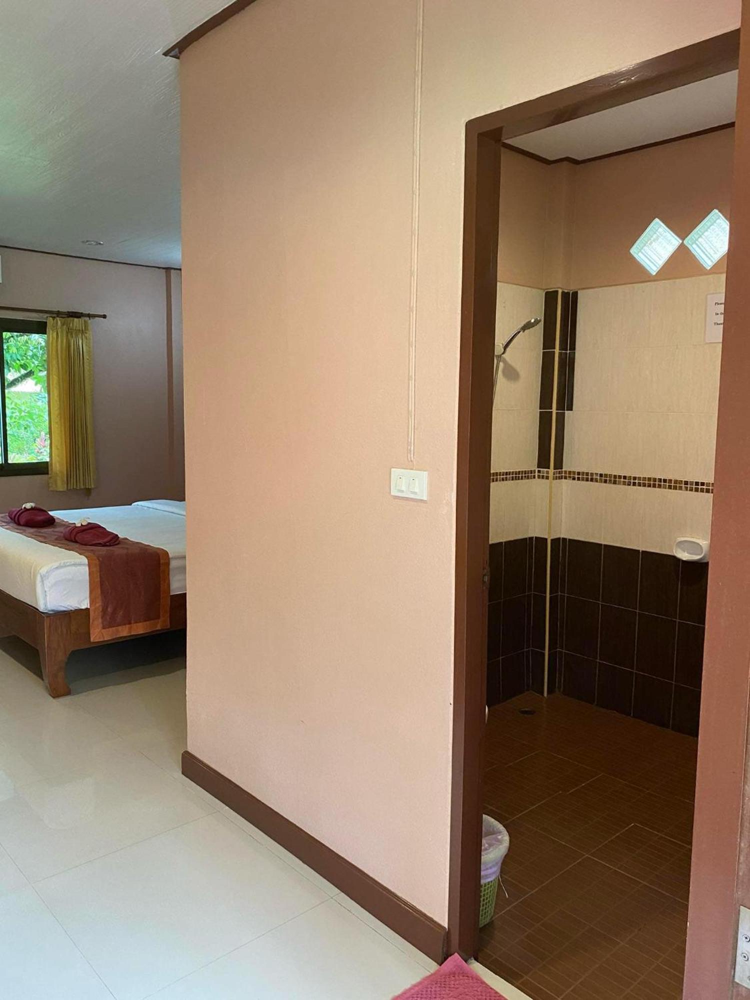 Hotel Khao Sok Nung House Khao Sok National Park Esterno foto