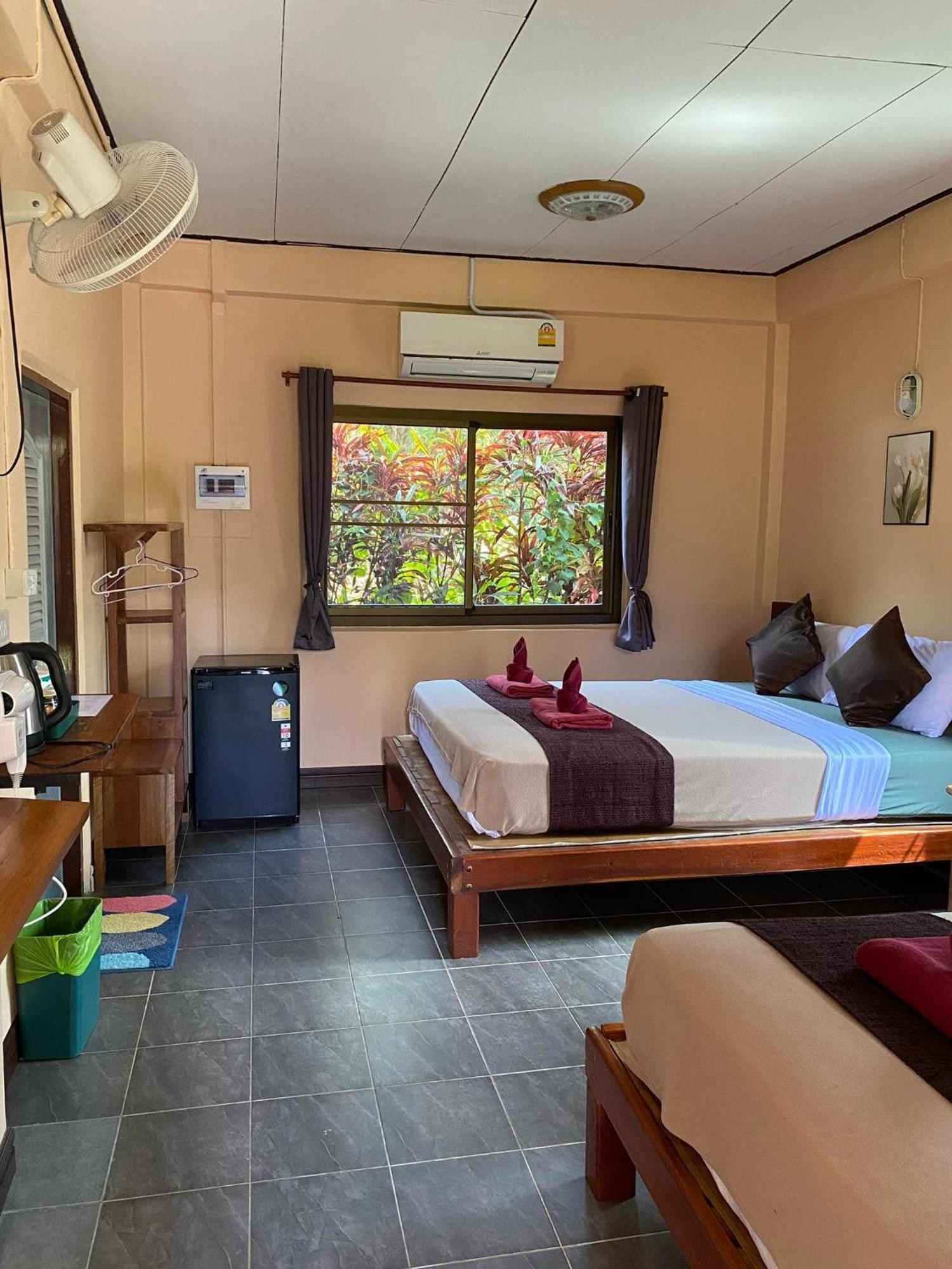 Hotel Khao Sok Nung House Khao Sok National Park Esterno foto
