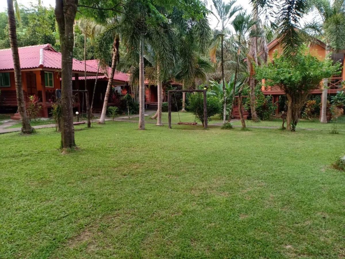 Hotel Khao Sok Nung House Khao Sok National Park Esterno foto