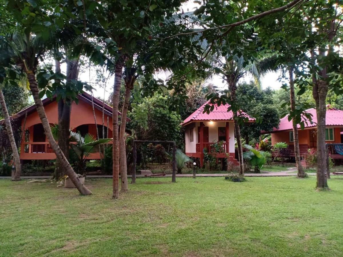 Hotel Khao Sok Nung House Khao Sok National Park Esterno foto